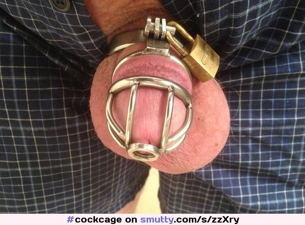 Tiny 1.5' chastity cage
#chastitydevice #penis #smallpenis #chastitycage #tinypenis #lockedup #cockcage