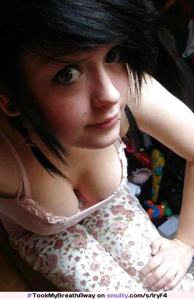 #teen  #downshirt #selfie #selfshot #selfpic #boobs