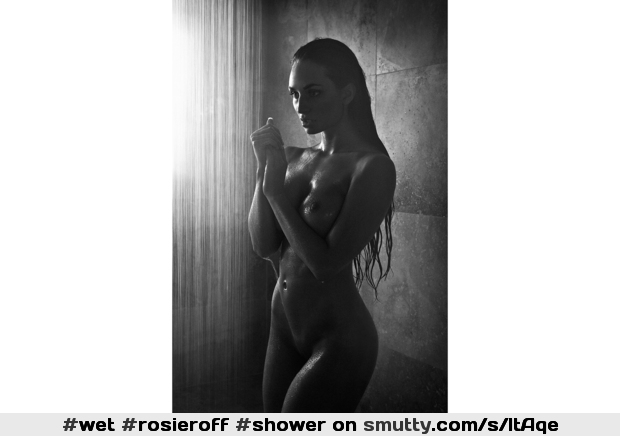 #RosieRoff #shower #ThinWaist #wet