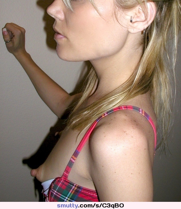 Pervalicous #teen #smalltits #puffynipples #blonde #exhibitionism 