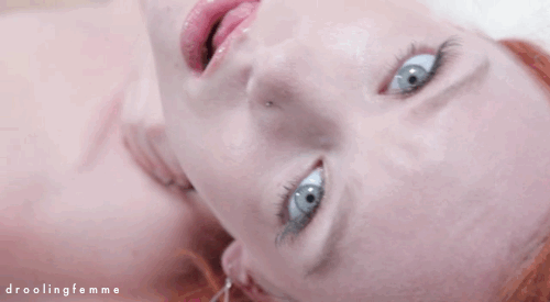 #gif#hot#DaniJensen#pornstar#redhead#redhair#eyecontact#beautifuleyes#nosering#lipgloss#cocksuckinglips#lipbite#lipbiting#choking