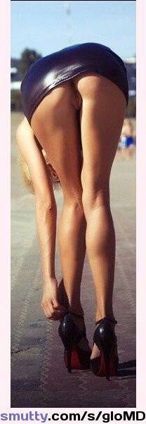 #sexy #upskirt #nopanties #ass #commando #legs #heels #miniskirt
