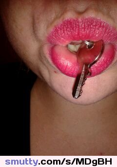 #cuckoldress #mistress #cuckold #denial #key #lips #redlips