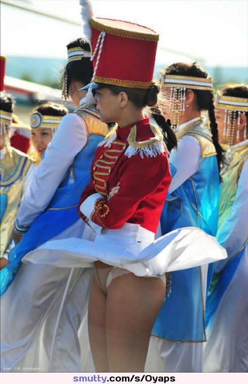 #uniform #upskirt #wind #oops #pantyhose #panties #whitepanties #public