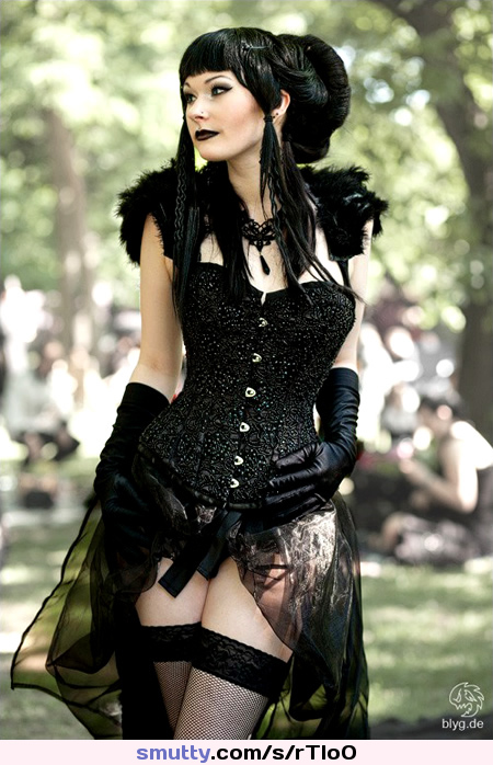 #Gothic #beauty ..............#corset #lace #lovely #black #stockings #gloves #goth ........#tele