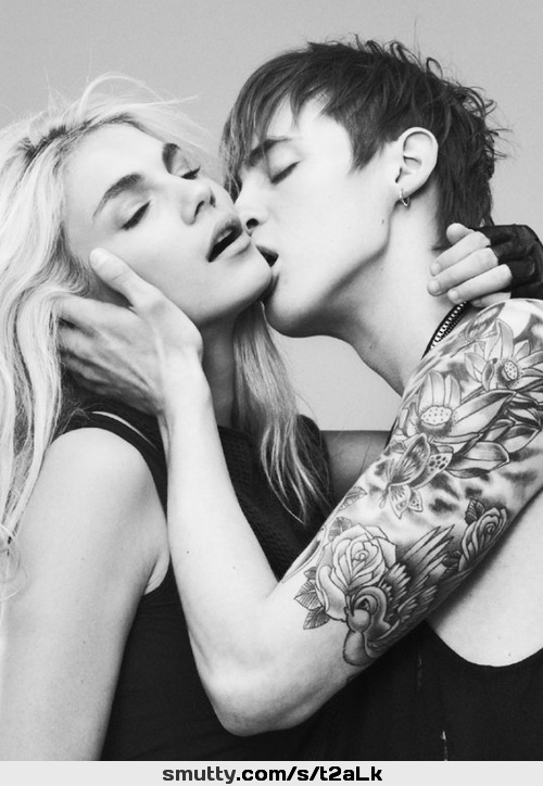 #passion ....#sexy #lust #yearning #desire #beauty #lesbian #tattoo #kissing #shorthair #blonde #beautiful ......#tele