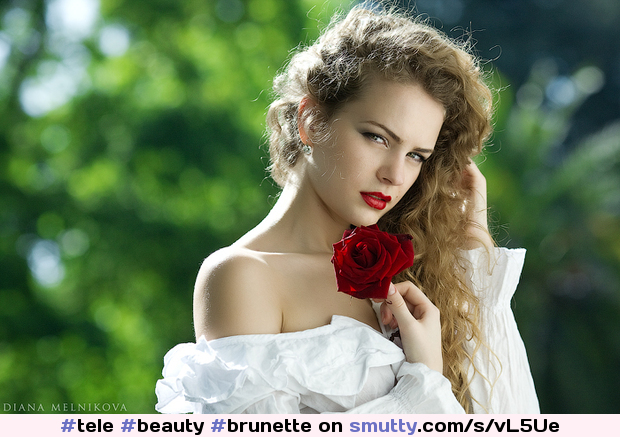 #beauty .......#brunette #eyes #gorgeous #lovely #beautiful #sexy #pretty #rose #elegant #romantic .....#tele