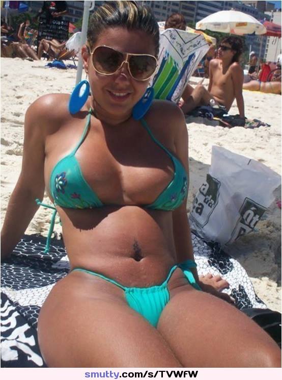 #beachgirl#hot#bikini#cameltoe#gostosa#teen#amateur#glasses