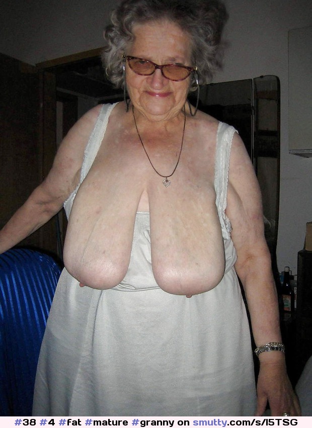 001 - 46 > foto #38
#4 more curves ... i like meet couple & woman mature #fat #mature #granny #bbw