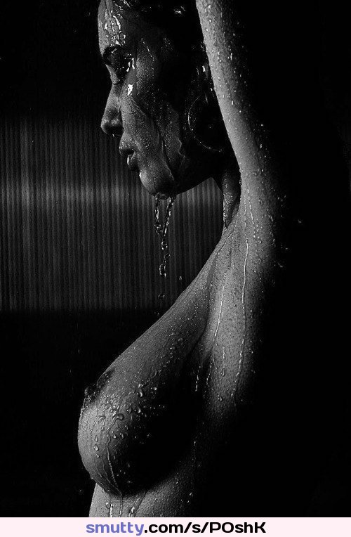 #sideview #BlackAndWhite #gorgeous #closedeyes #drippingwet #beautiful #boobs #armsup #erotic #seductive #feminine #artnude #ArtisticNude