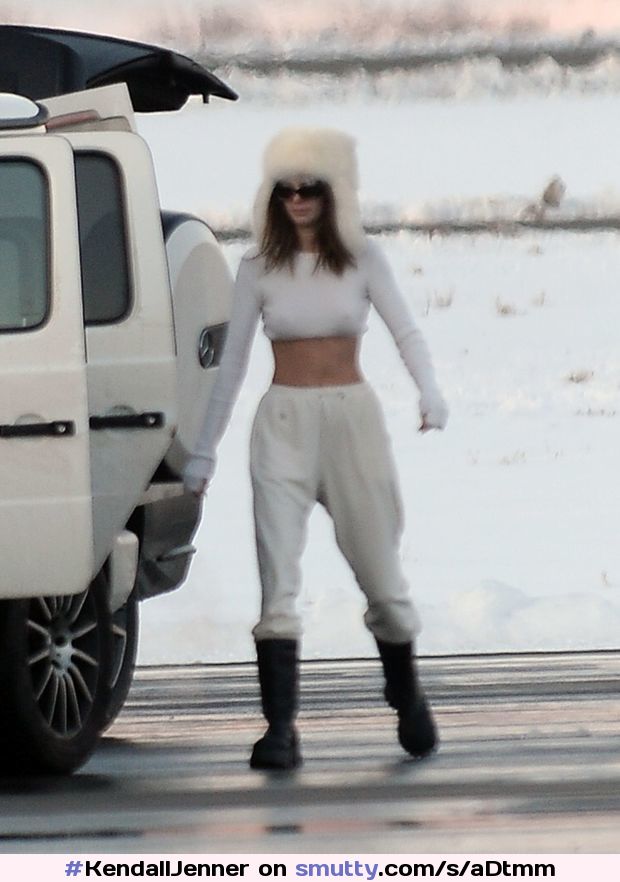 Kendall Jenner - Arrive in Aspen 12/29/2020 #KendallJenner