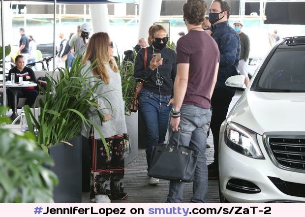 Jennifer Lopez in Casual Outfit - Miami 01/17/2021 #JenniferLopez