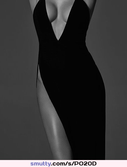 #SVELTE  #BlackAndWhite #nonnude #FEMININEBODY #elegantdress  #elegantshape #couture #masterpiece  #nakedleg #CLRBF