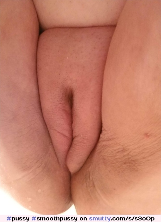 #pussy #smoothpussy #shavedpussy #pussyselfie #selfie #bbw #plump #plumper #plumppussy #plumperpussy #fat #fatpussy #juicy #thick