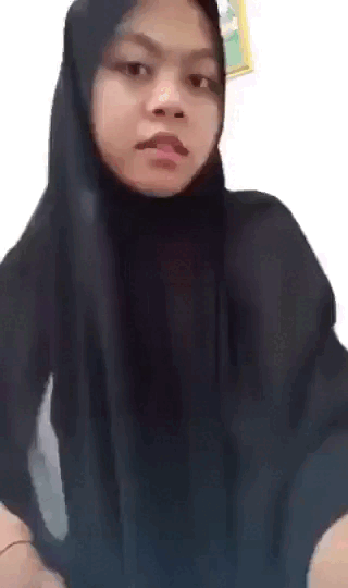 #tits #asian #eyecontact #hijab #gif