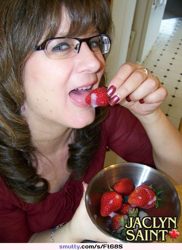 #strawberries #cum #cumshot #cumonfood #cumeating