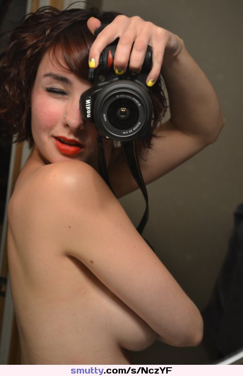 #NakedGirlswithCameras #DSLRselfie