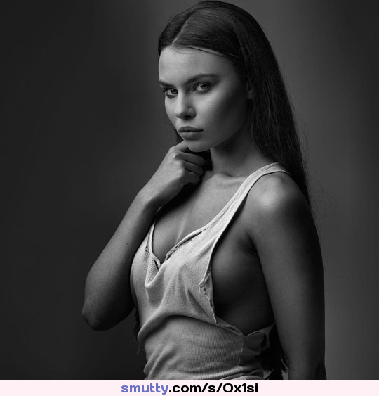 #staredown #model #posed #bw #blackandwhite #photographer #Petercoulson (at Brussels, Belgium)