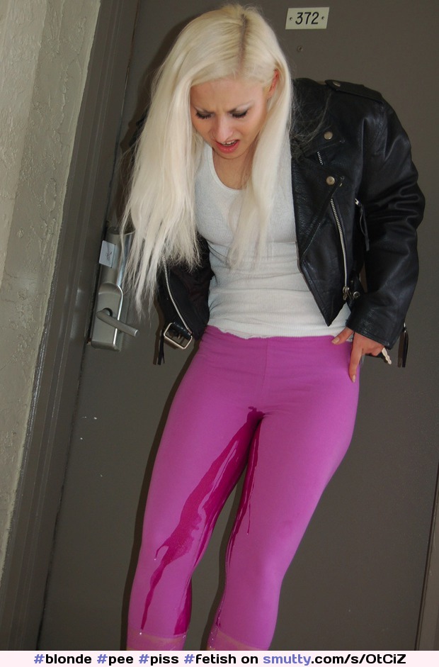 #blonde #pee #piss #fetish #pissingpants #wet #wetpants #peeingonherself #pinkpants