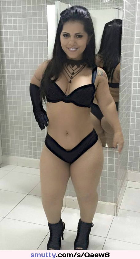#KarinaLemos #midget #sexy #bigboobs #bigtits #sexythighs
