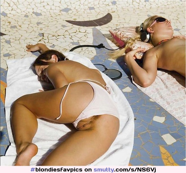 #sunbathing #PantiesAside #pussyshowing