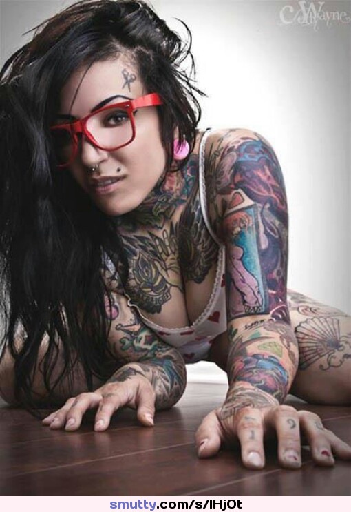 #TattedUp#NerdyGlasses#onthefloor#hot#tits#sexy