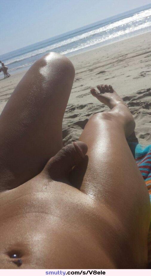 #trap #beach #tan #tanlines #piercednavel