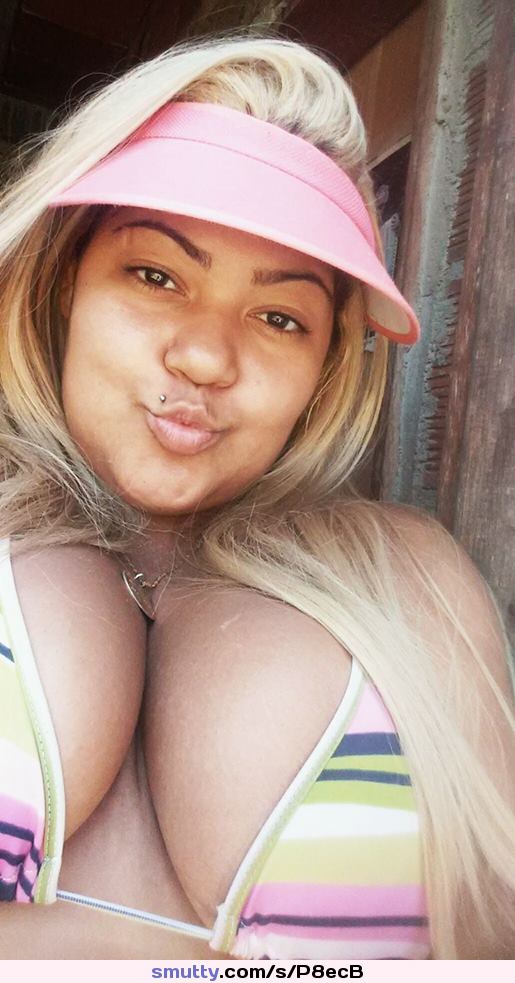 #Thays #boobs #bigboobs #EnormousTits #bikini #brazilian #blond #chubby #wow #hats #piercing
