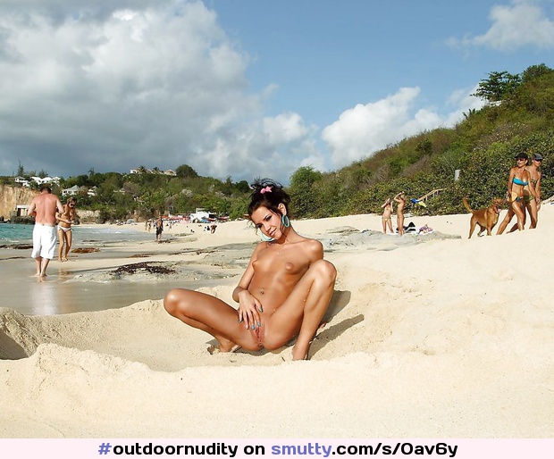 #outdoornudity #posingnude #TannerMays #spreadinglegs #beach