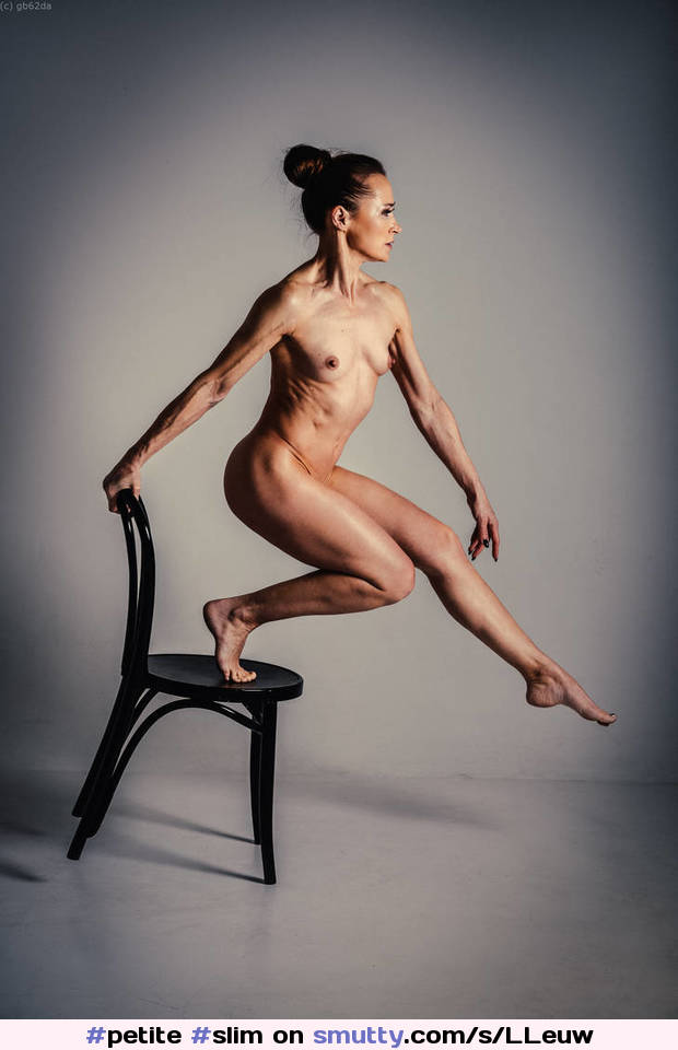 #petite #slim #smallboobs #tinytits #nude #flatchest #chair #fit #toned