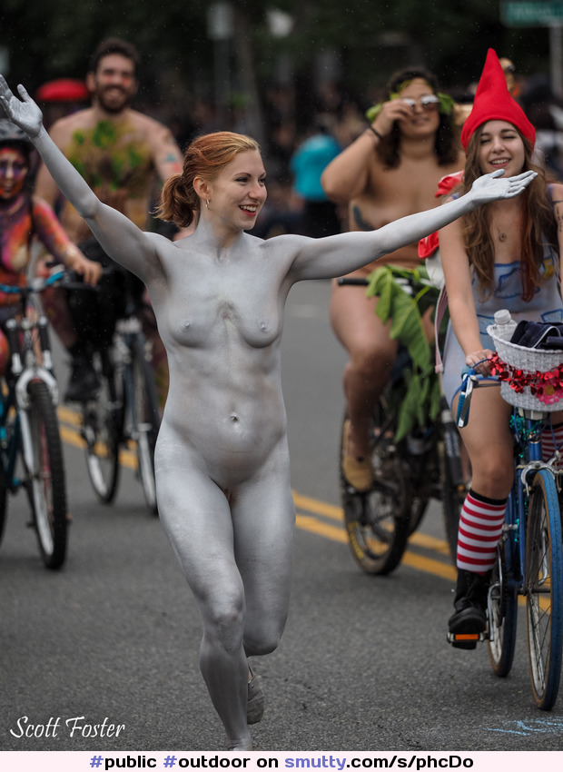#public #outdoor #festival #smile #smiling #bike #bicycle #cyclerotica #bodypaint