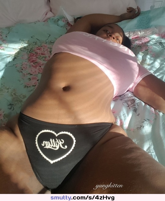 #aqcloserpics#hot#ebony#tributemypic#blackgirls#panties#stomach#sexy#sosexy#cameltoe