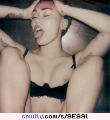 #MileyCyrus #celeb #topless #smalltits #nipples #tattoos #bra #tongue