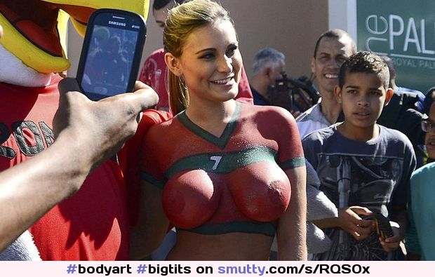 #bigtits #worldcup #portugal #AndressaUrach
