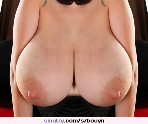 #hugeboobs #bewbs #breasts #tits #boobs #babes #massivejuggs #busty #enormoustits #bustymodels #naturaltits #naturalbreasts #nsfwpics