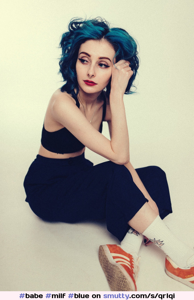 #babe #milf #blue #bluehair #redlips #nn #fashion #sneakers #stoned #model #sexy #seductive #hot #hottie #sultry