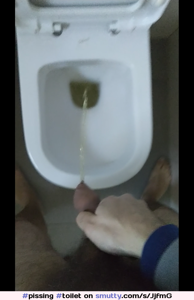 #pissing #toilet