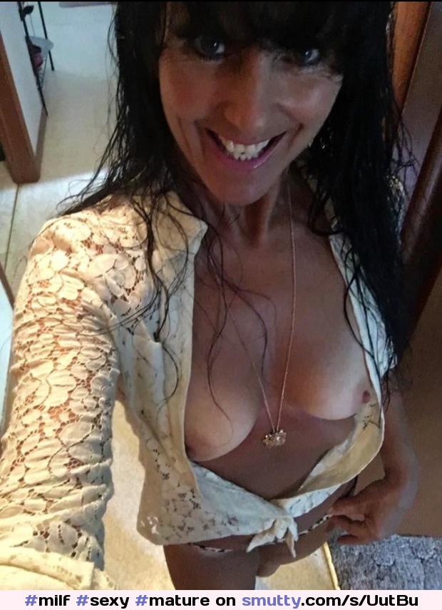 #milf #sexy #mature #friendsmom #tits #beautiful #hot #tan #exposed #sdboi