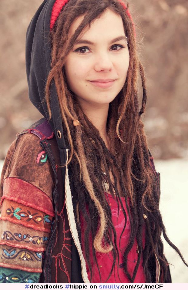 #dreadlocks #hippie #cute #bohemian #sexy #teen #dreads #outdoors #natural #outdoor #smile #smileonherface #rasta