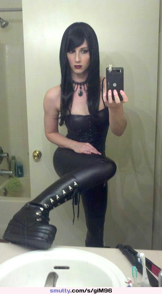 Gothic girl rides cock