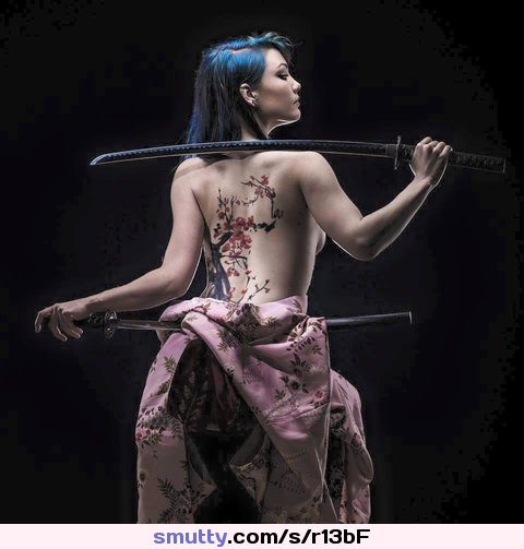 #asian #cosplay #swords #tattoo #yakuza #pink #kimono