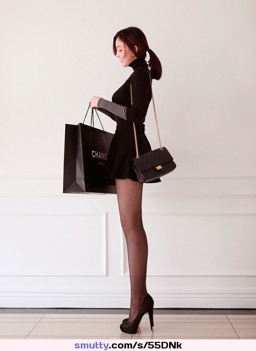 #LongLegs #Leggy #Tall #Office #gorgeous #Blck #SmallDress #TightDress #Hills #stockings #submissive #Slave