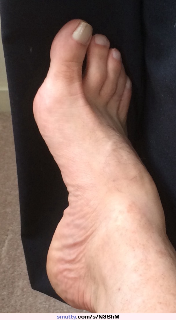 #barefoot #greatarch #ticklish