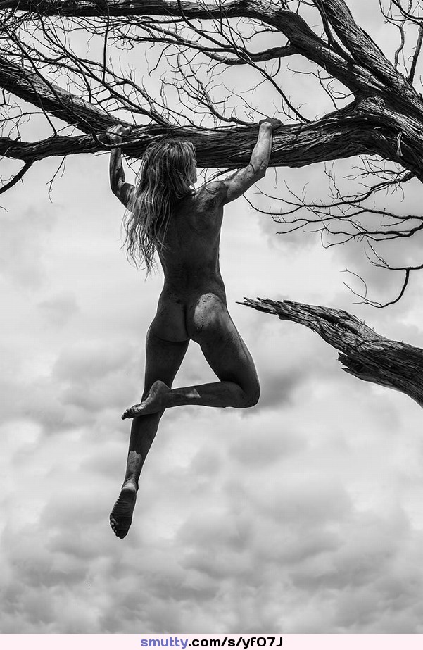 #Tree#hanging#daredevil#blonde#rearview#daylight#nature#outdoor#outdoornudity#ass#sexyass#niceass#perfectass#cuteass#assworship#wow#amazing