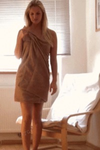 #toweldrop#towel#gif#blonde#eyecontact#walkinggif#walking#walk#nipples#boobs#breasts#tits#beautifuleyes#beautifulgirl#beautifulface