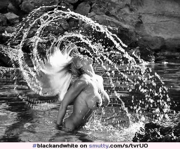 #blackandwhite #bigtits #water #teennude #flashing #teenslut