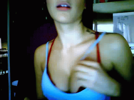#gif #danging #tease  #busty #bitlip #sexy #teen #sexface