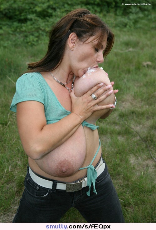 #lactating #lactation #lactate #breastmilk #milk #milky #busty #boobs #tits #milf #mom #mommy #mammaries #breastfeeding #hugetits #Aerolas
