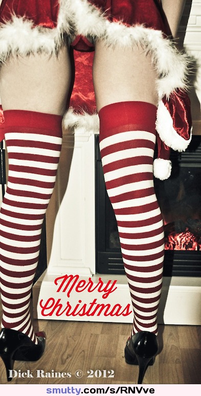 #Christmas #strippedsocks #santa #mrsclaus #FatPussyLips #heels #dcraines #carlyraines @dcraines
