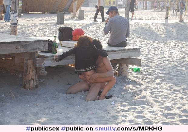#public #publicsex #publicbeach #sex #fucking #sand #sexonthebeach #voyeur #exhibition #exhibitionism #couple